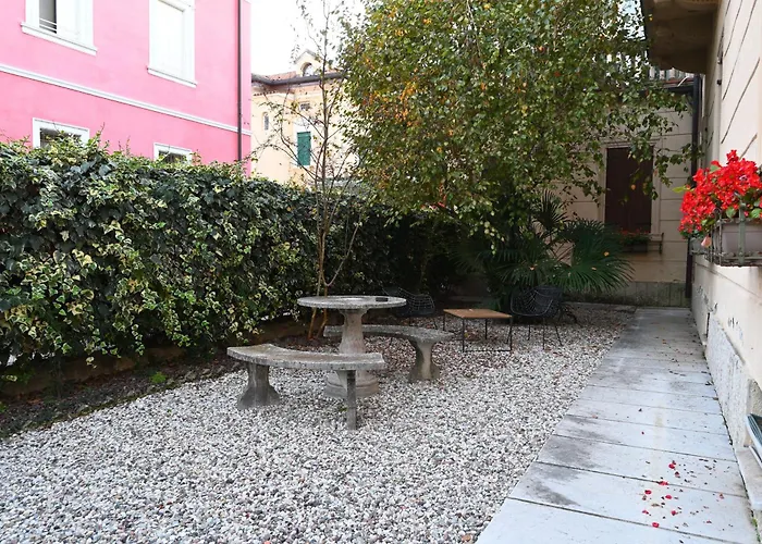 Casa de hóspedes Dimora Montecchi 3*