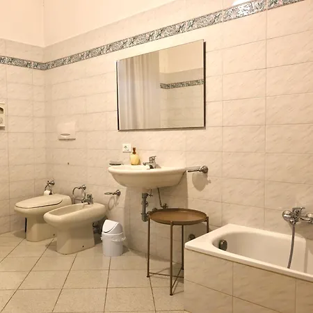 Гостевой дом Dimora Montecchi Верона