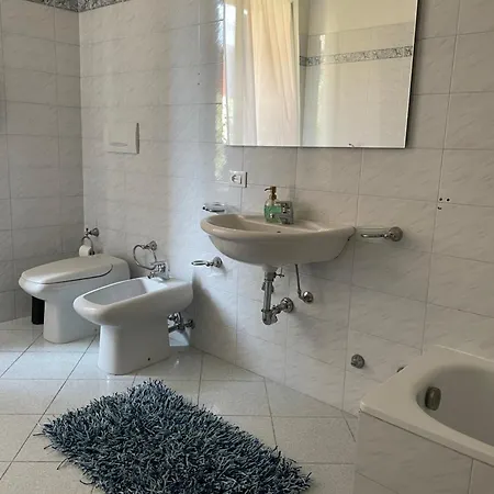 Dimora Montecchi 3*