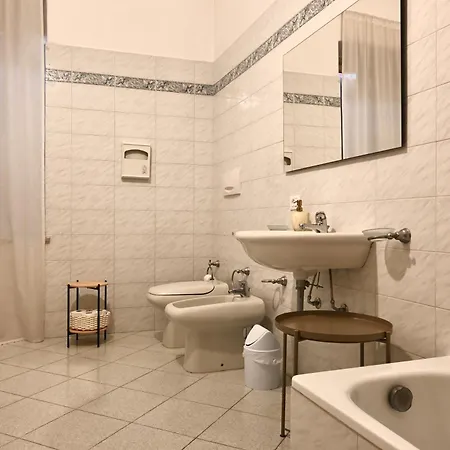 Dimora Montecchi 3* Verona